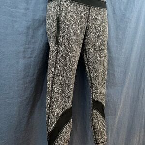 Lululemon leggings Black and Gray